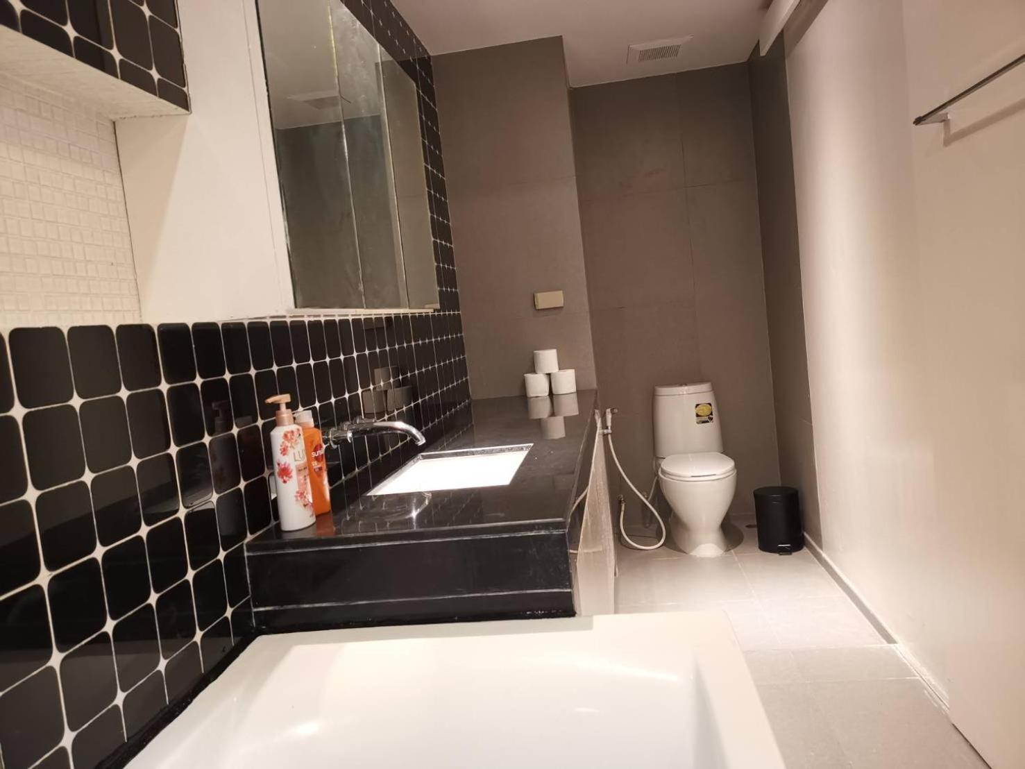 Makkasan Tower Resident In The Heart Of Bangkok Shopping Center 아파트 외부 사진